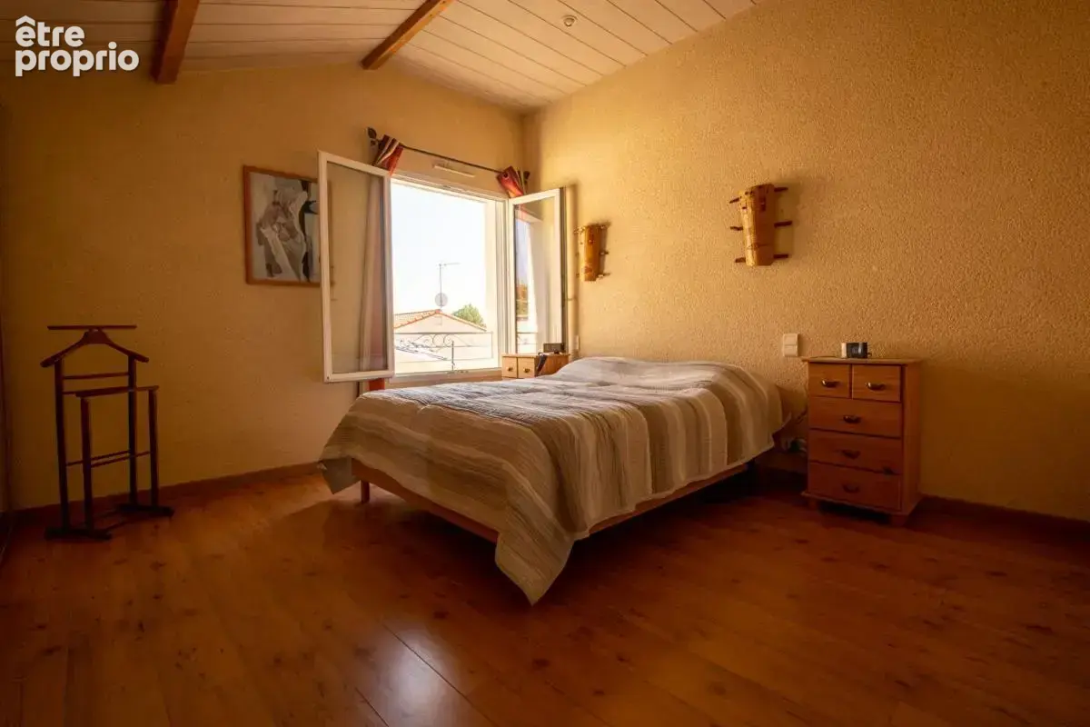 Maison Mouzillon 6 P . 4 Chs . Bureau . 177.85 M² . Double garages . T 1153 M² . Sous-sol - photo 6