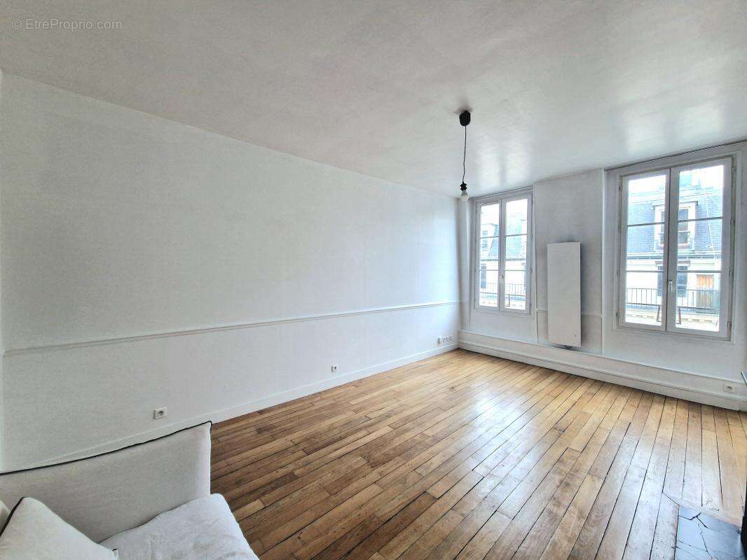 Appartement à PARIS-4E