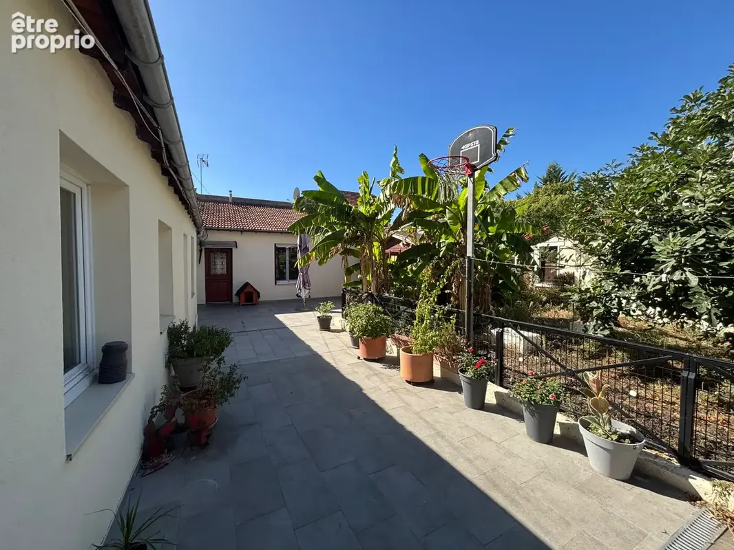 Photo Maison à Drancy au prix de 303 000€