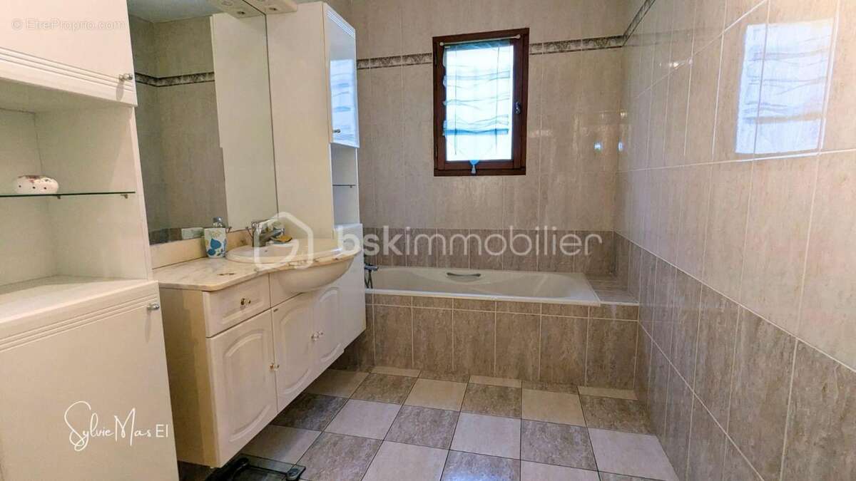 Maison à SAINT-VITE