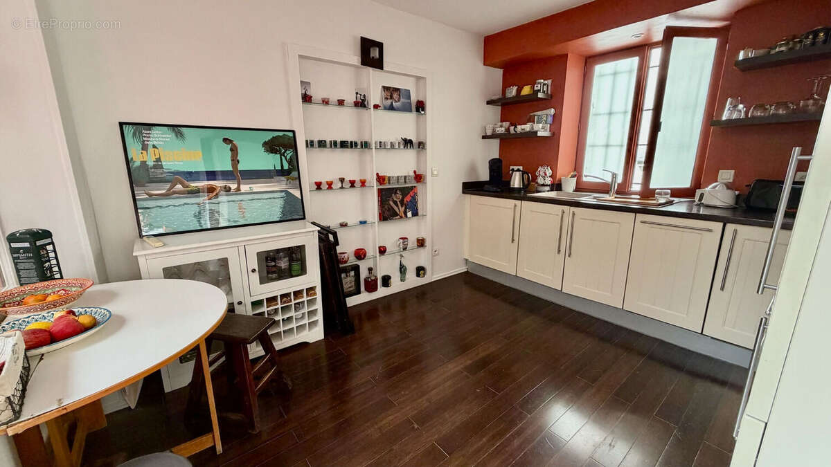 Appartement à PARIS-2E