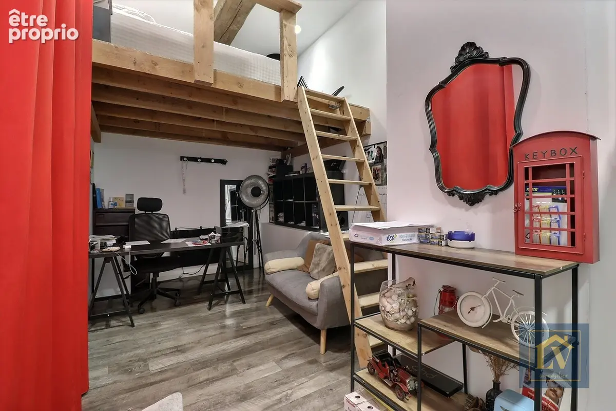 A vendre Maison de caractère entièrement rénovée avec garage - photo 9