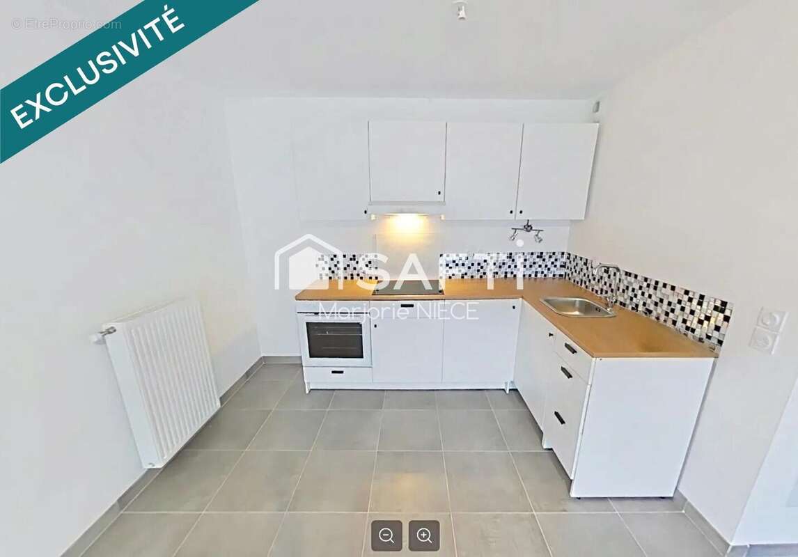 Photo 4 - Appartement à PINS-JUSTARET