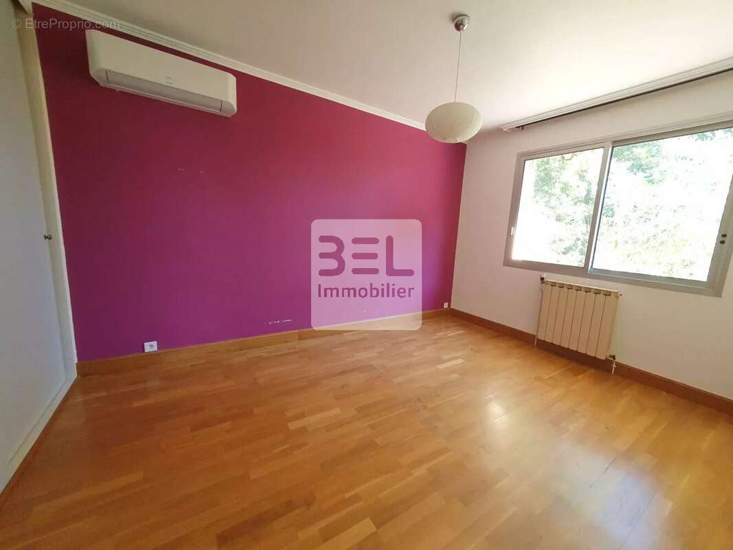 Maison à BAGNOLS-SUR-CEZE