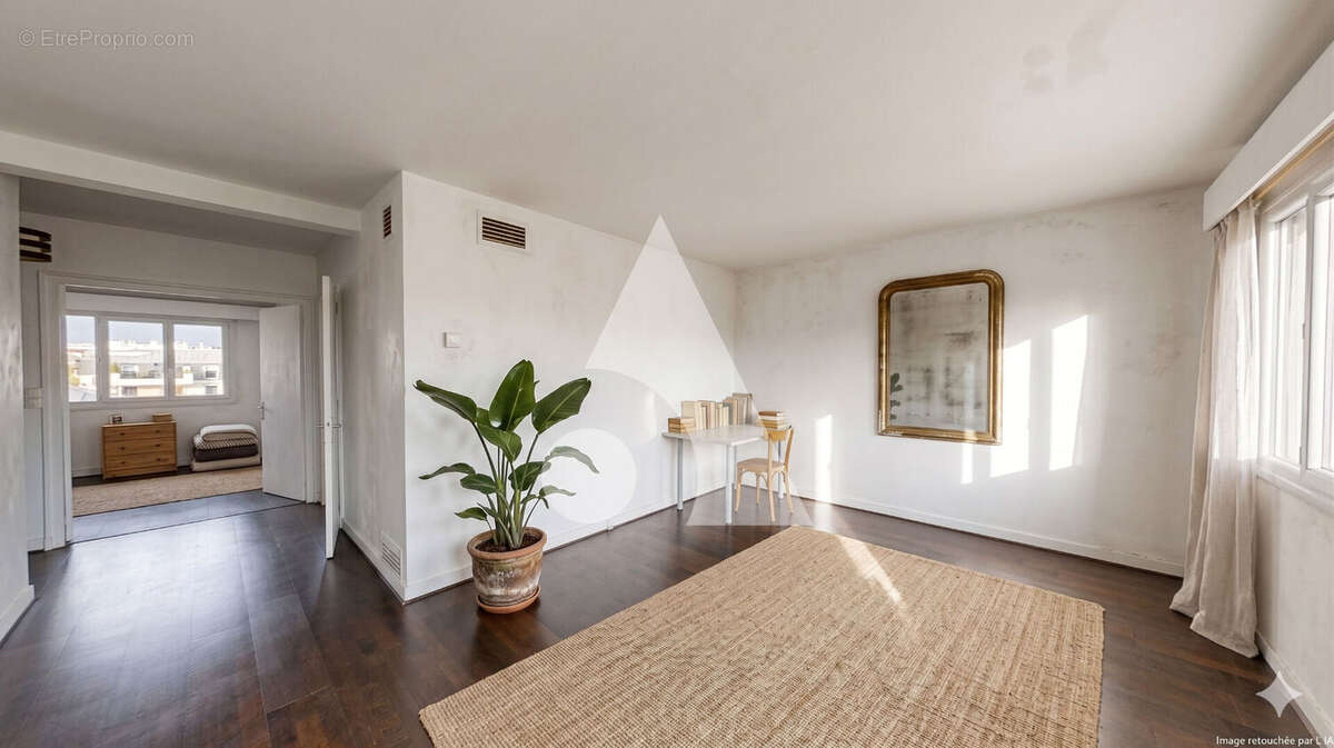 Appartement à LA GARENNE-COLOMBES
