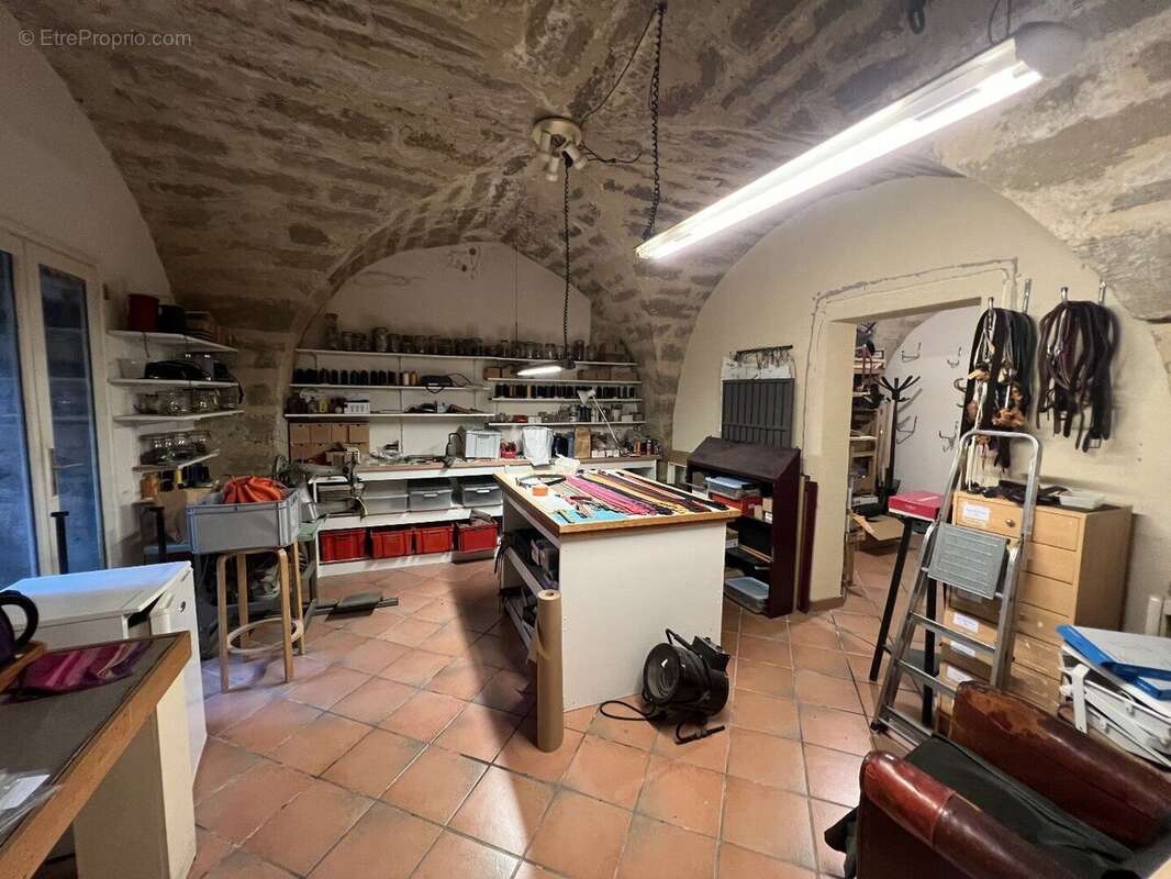 Photo 3 - Commerce à PEZENAS