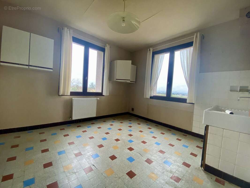 Maison à MOURS-SAINT-EUSEBE