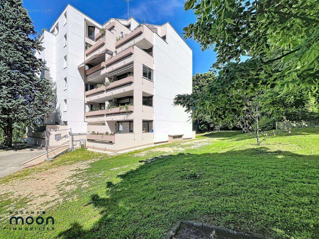 Appartement à OULLINS