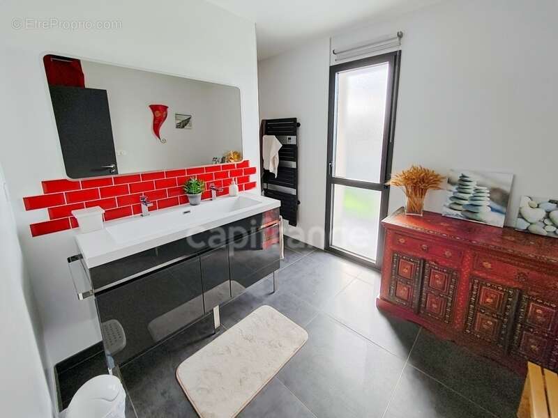 Saint-Cyr (71), à vendre maison contemporaine P6 de 130 m² - Terrain de 961m² - photo 7