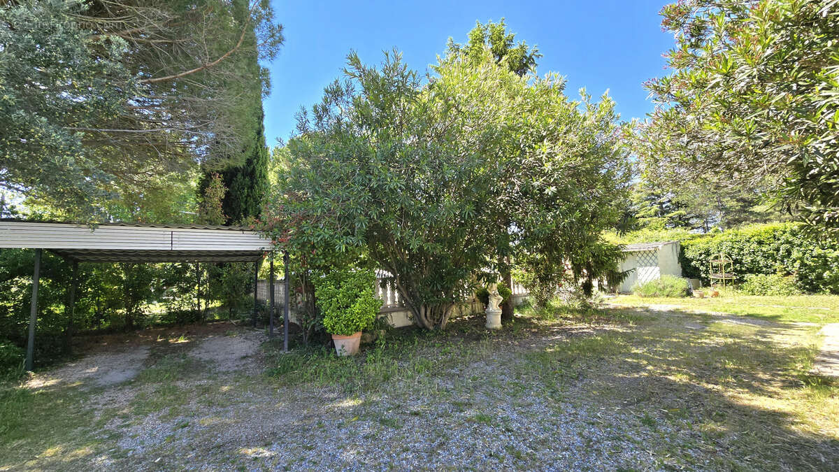Maison à CAUMONT-SUR-DURANCE