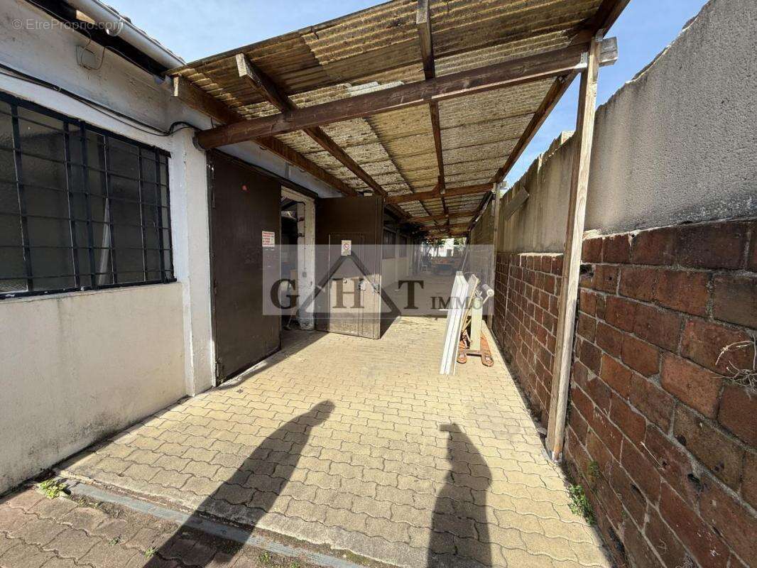 Commerce à BAGNOLET