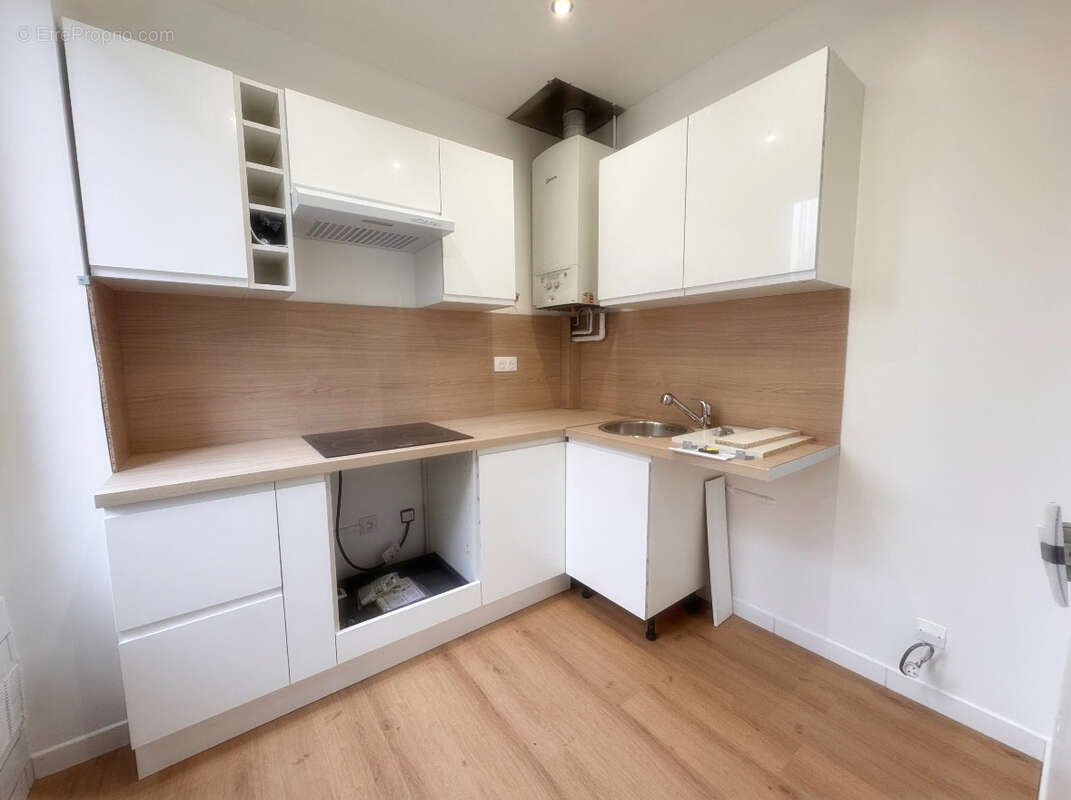 Appartement à LA GARENNE-COLOMBES