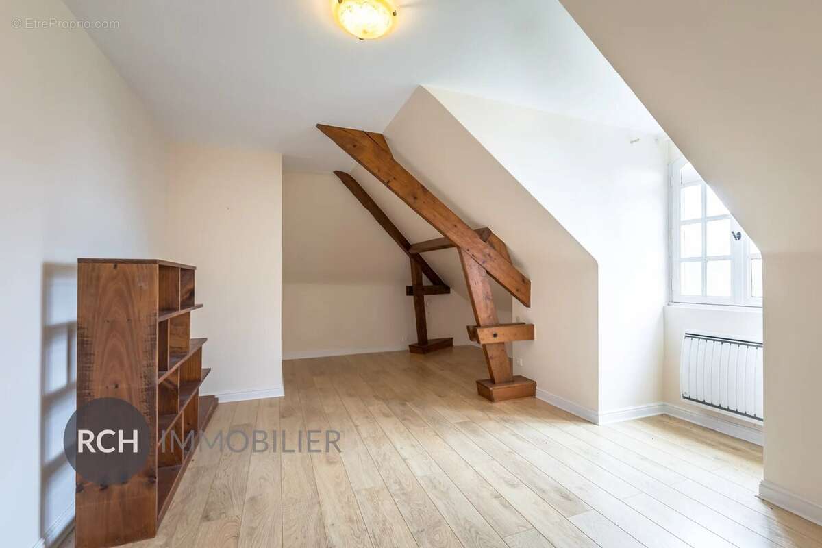 Maison à MEZY-SUR-SEINE