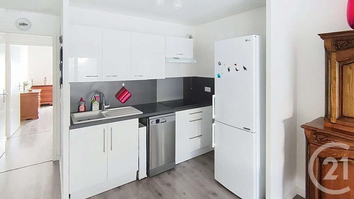 Appartement à BRIE-COMTE-ROBERT