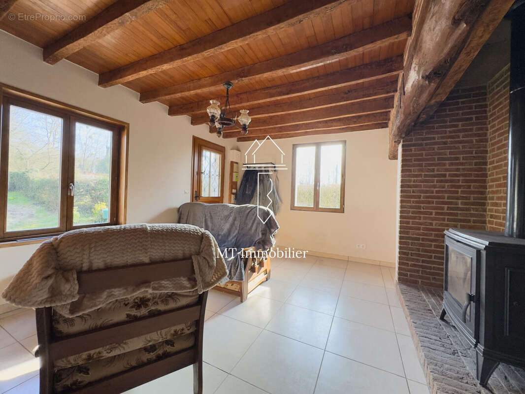 Maison à AIX-EN-ISSART