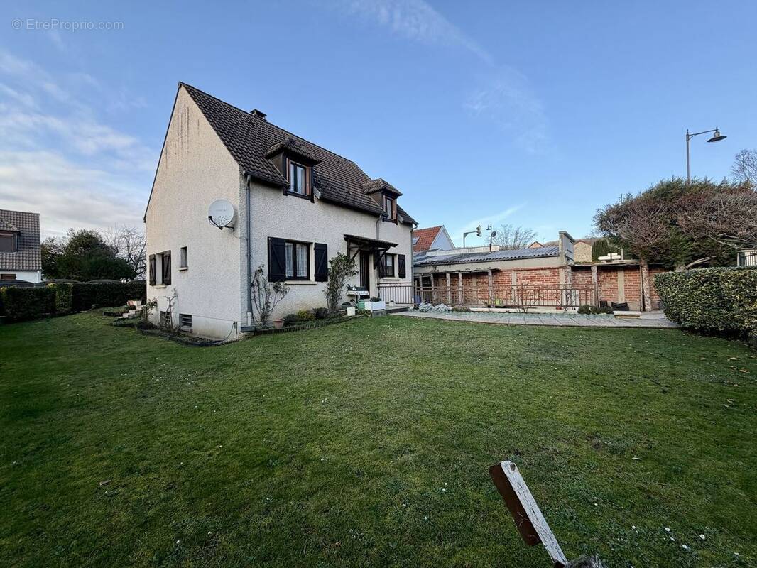 Maison à SAINT-PRIX