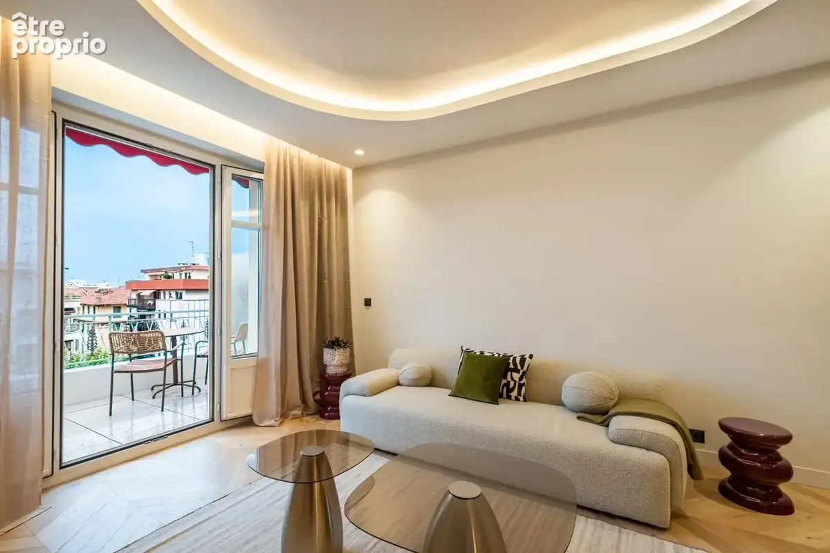 Nice dubouchage dernier etage 3 pieces terrasse renove - photo 2