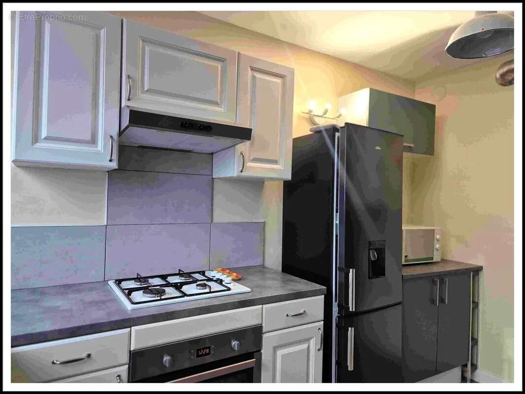 Appartement à BAGNOLS-SUR-CEZE