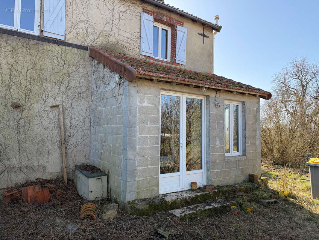 Maison à LA PETITE-MARCHE