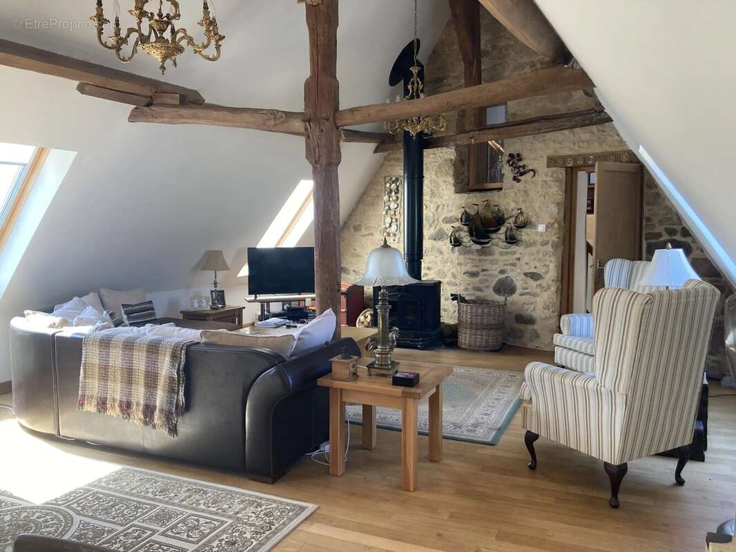 Charmante propriété de village prête à être emménagée - photo 3