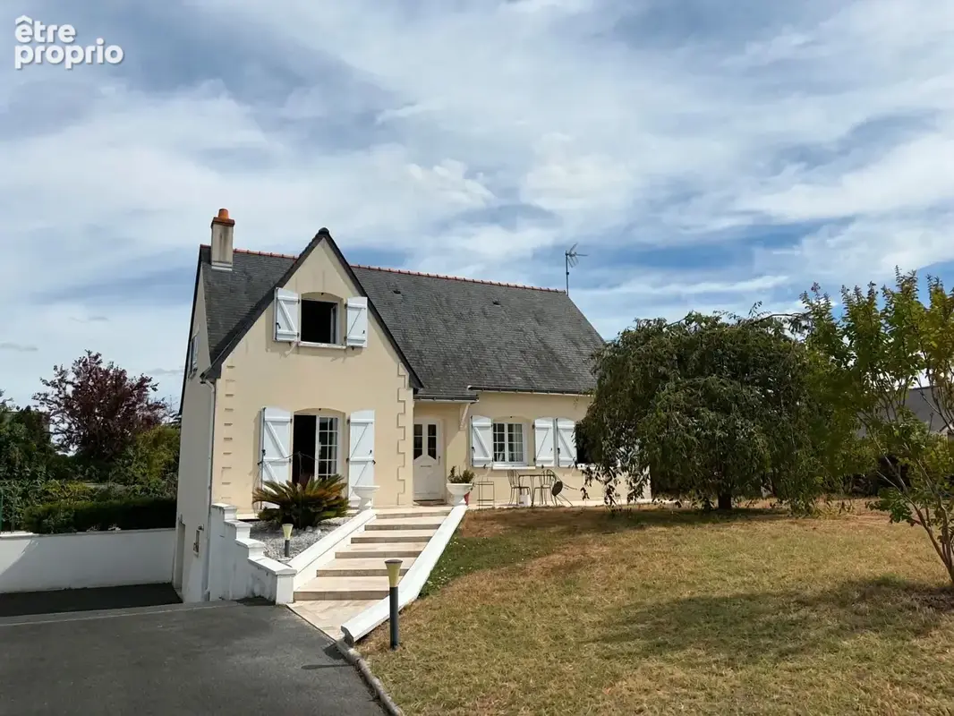 Maison 5 pièces 167 m² à vendre à Villebernier (49400) - photo 1