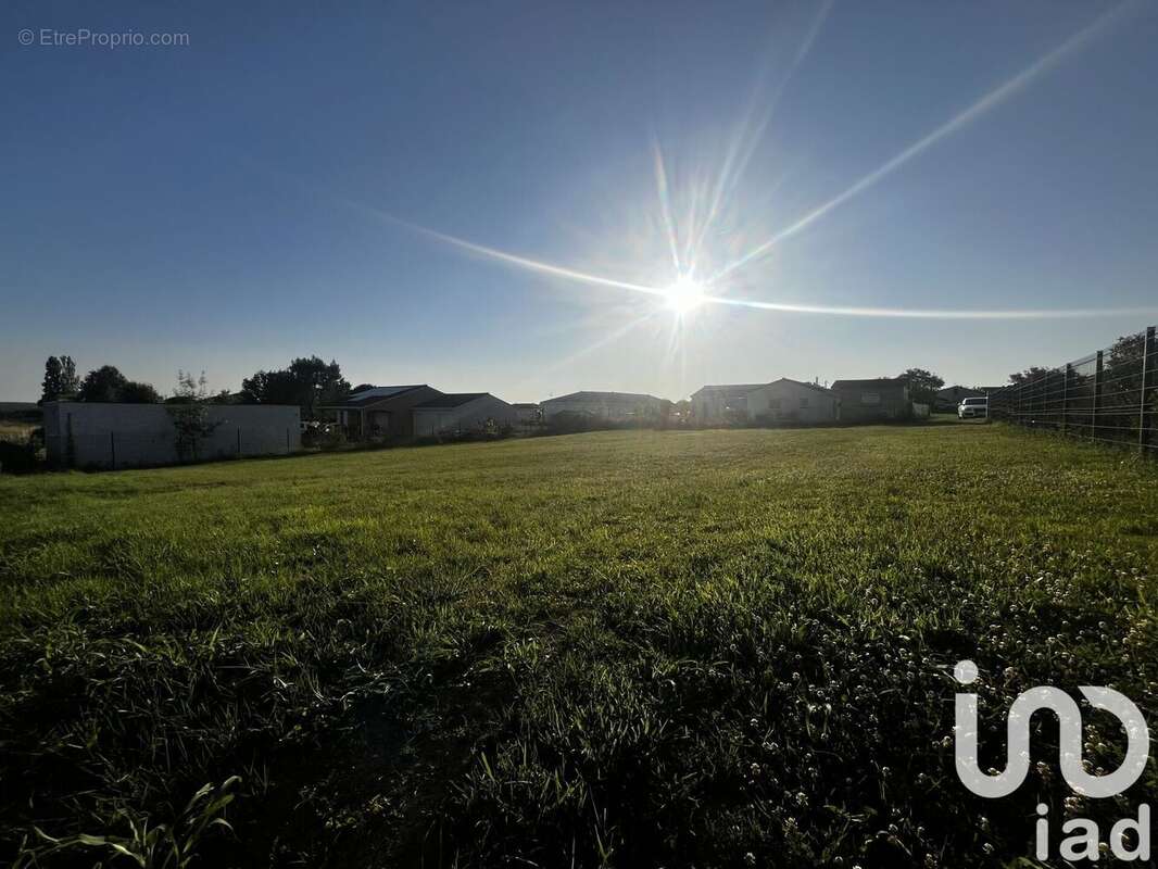 Terrain 1500 m² à Gargas  - photo 2