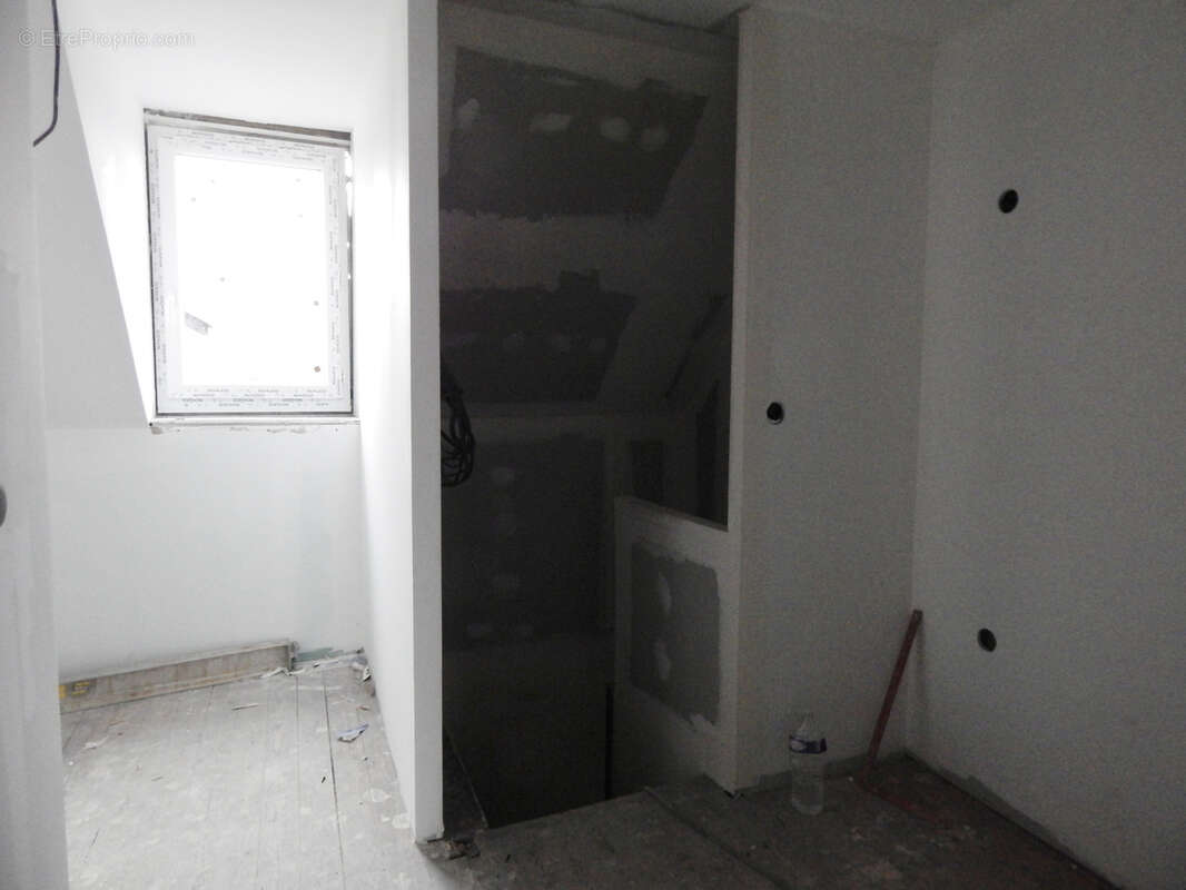 Maison à SAINT-ETIENNE-DU-ROUVRAY