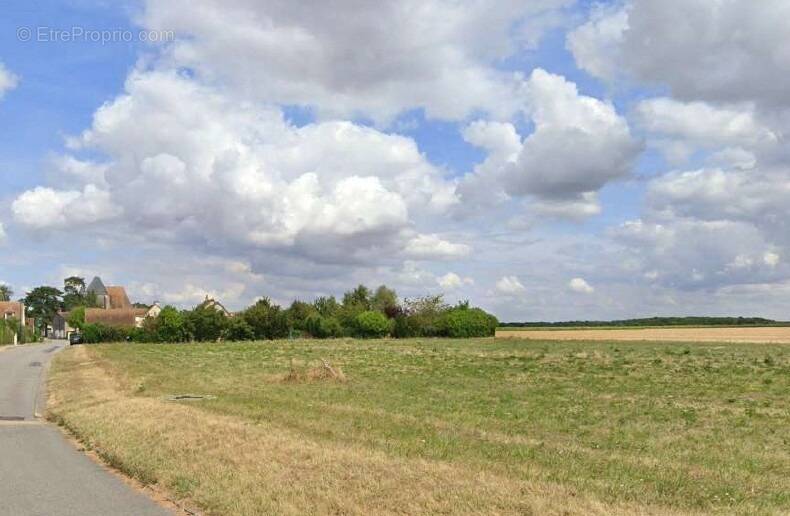 Terrain à CIVRY-LA-FORET