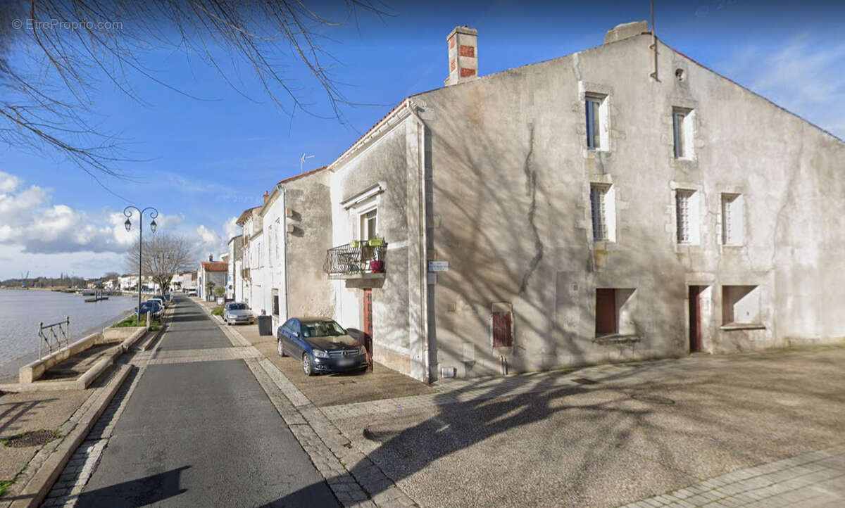 Appartement à TONNAY-CHARENTE