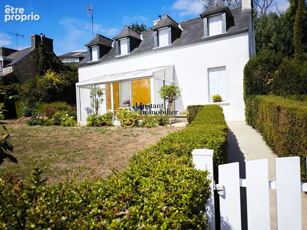 Maison à PLOUGOULM