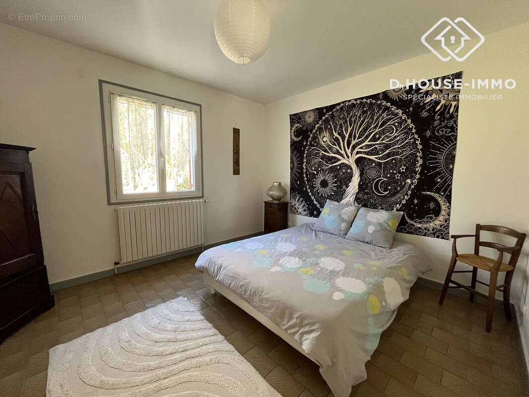 Maison à CHAMPAGNAC-DE-BELAIR