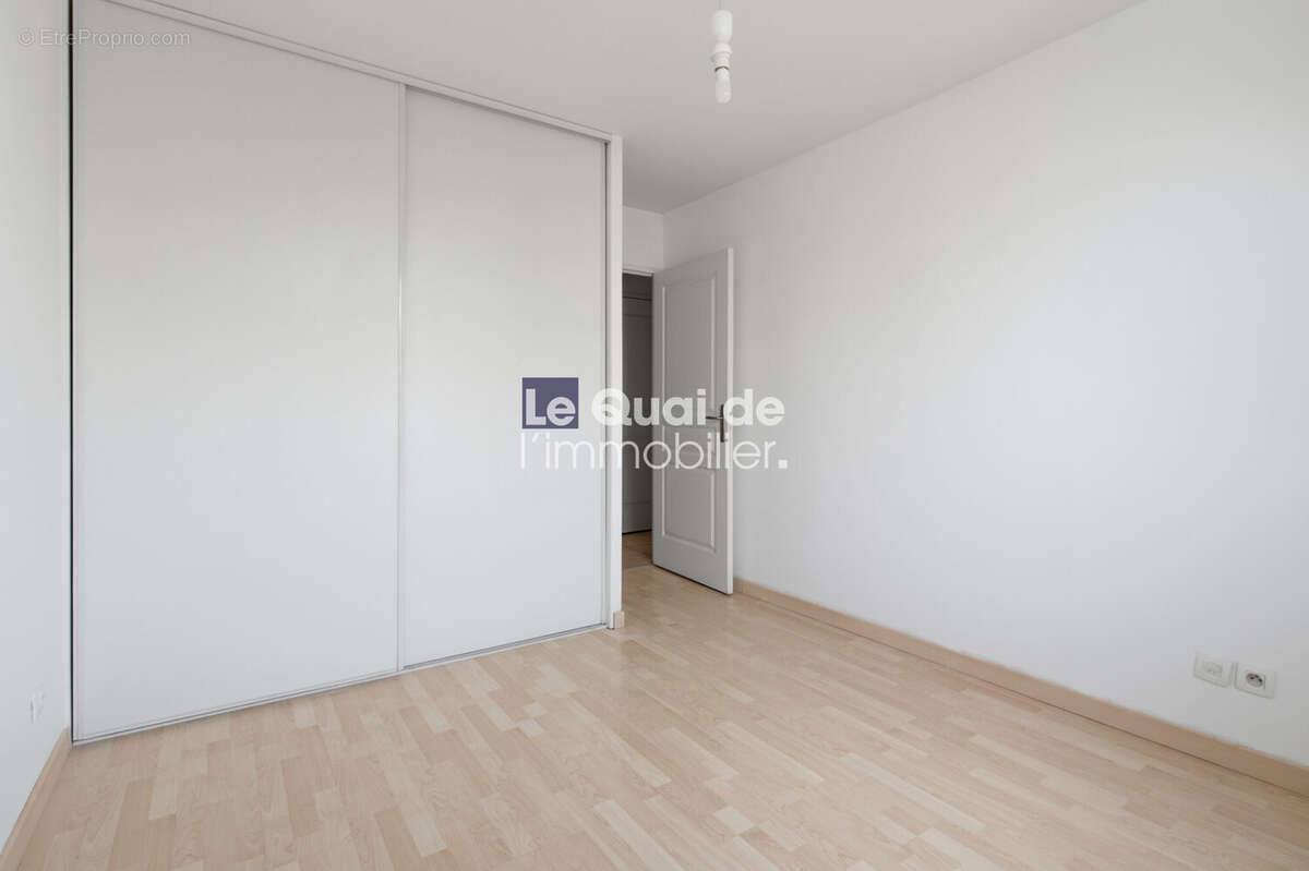 Appartement 65 m² à Echirolles  - photo 8