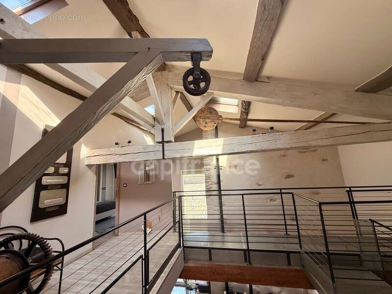 Loft exceptionnel 170m2 habitables 4 chambres, 1 garage et jardin à 20km de Carcassonne  avec piscine hors sol - photo 4