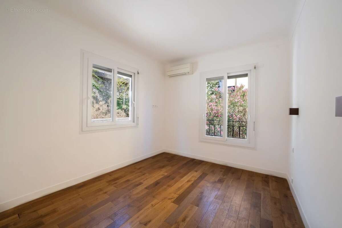 Nice – bas cimiez – 4 pièces en duplex avec balcon – cave – box en option - photo 7
