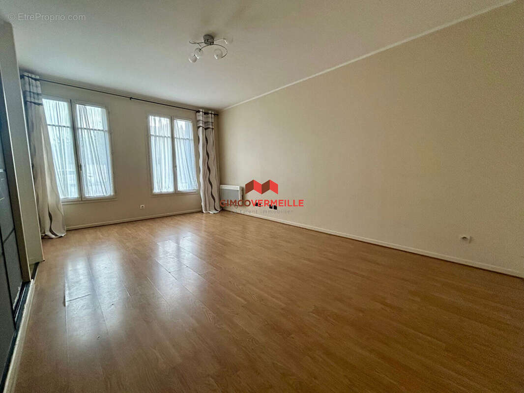 Appartement à CARRIERES-SOUS-POISSY