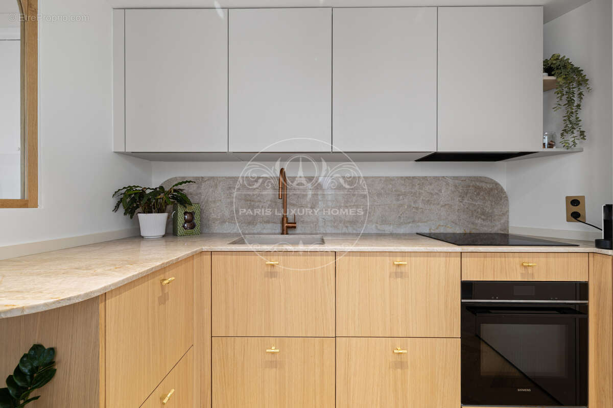 Appartement à PARIS-6E