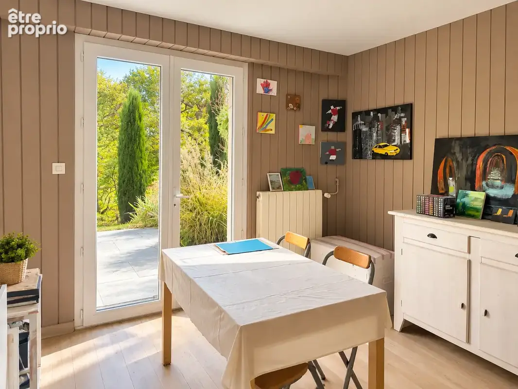 Propriété de 232 m2 avec piscine et jardin paysager - photo 15