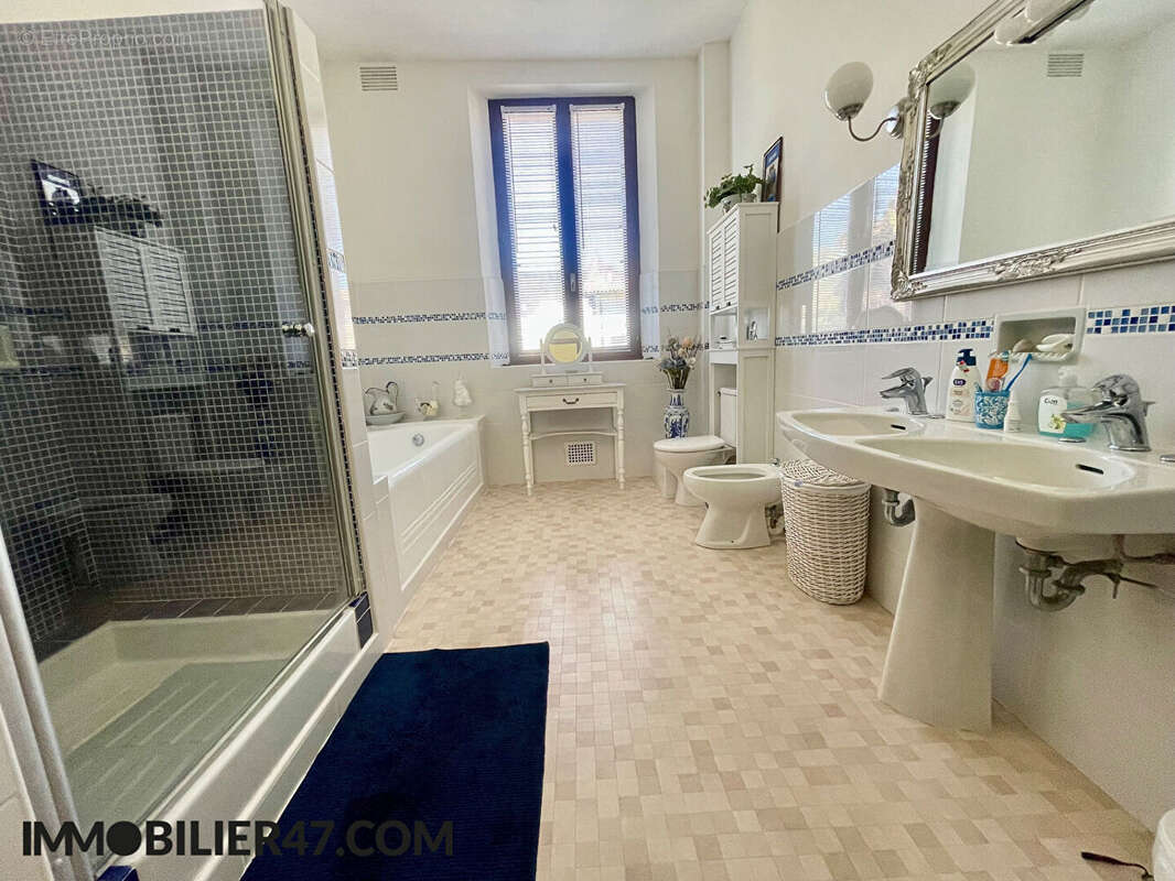 Maison à CASTELMORON-SUR-LOT