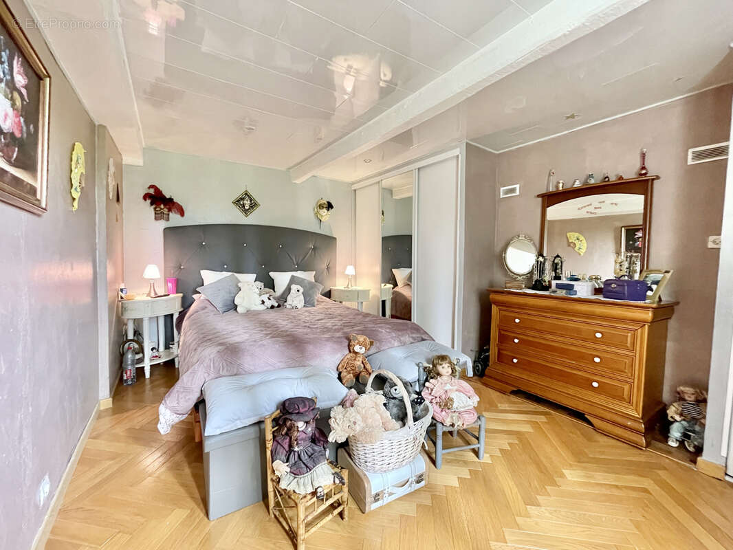 Maison à BEAUFOUR-DRUVAL