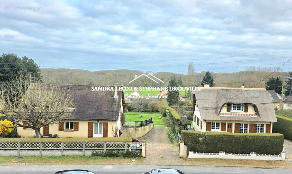 Maison à JOUY
