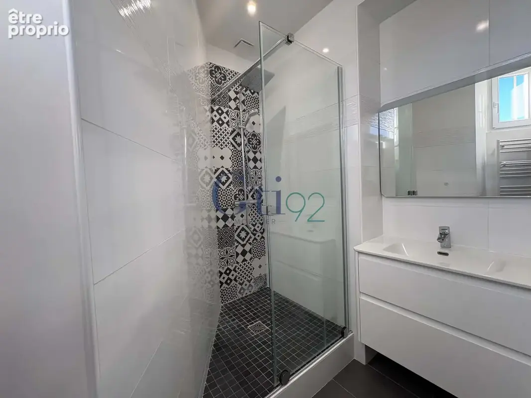 3 pieces en excellent etat au dernier etage - photo 8