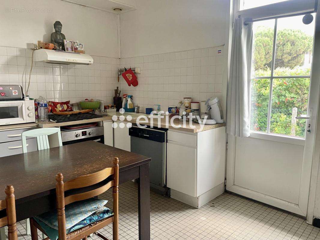 Maison 74 m² à Marennes  - photo 5