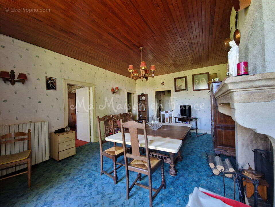 Maison à SAINT-POURCAIN-SUR-SIOULE