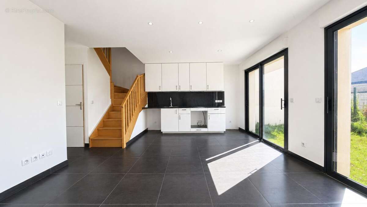 Maison 140 m² à Draveil  - photo 6
