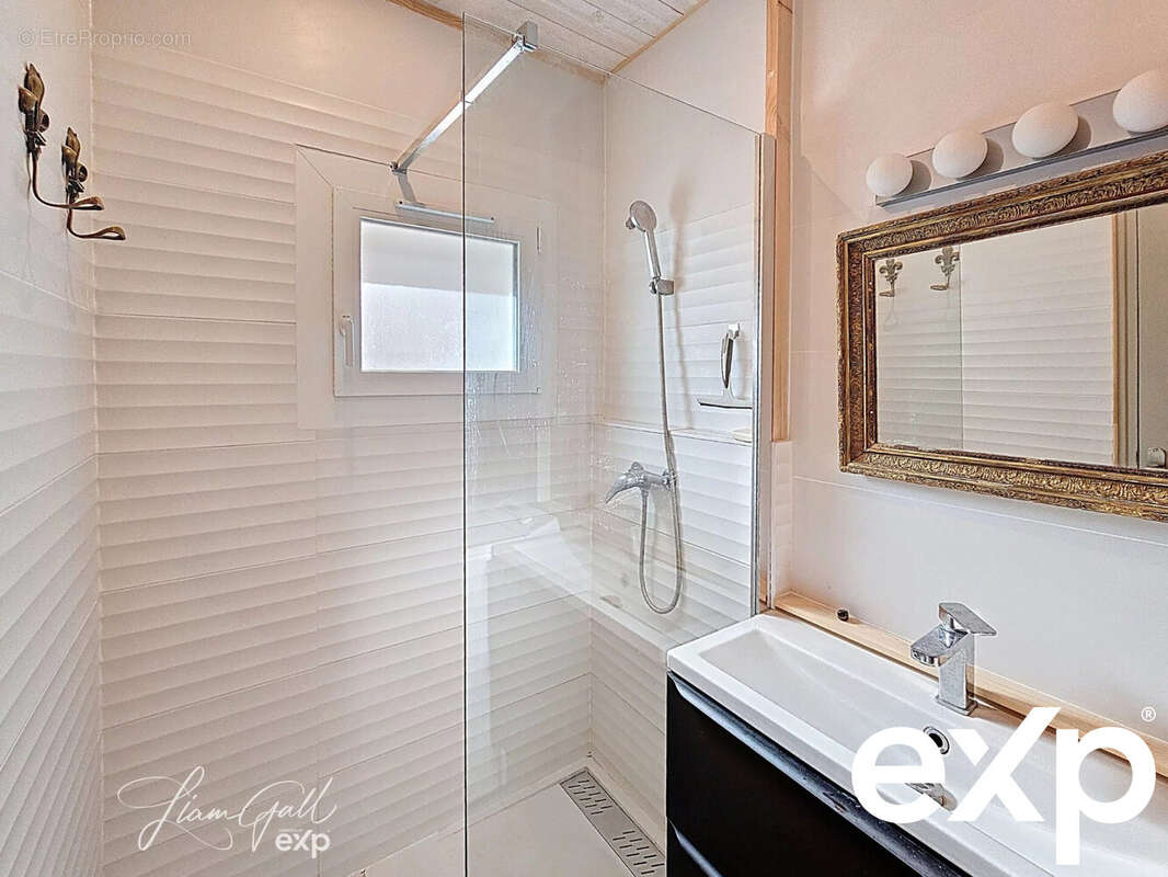 Maison à LAROQUE-DES-ALBERES