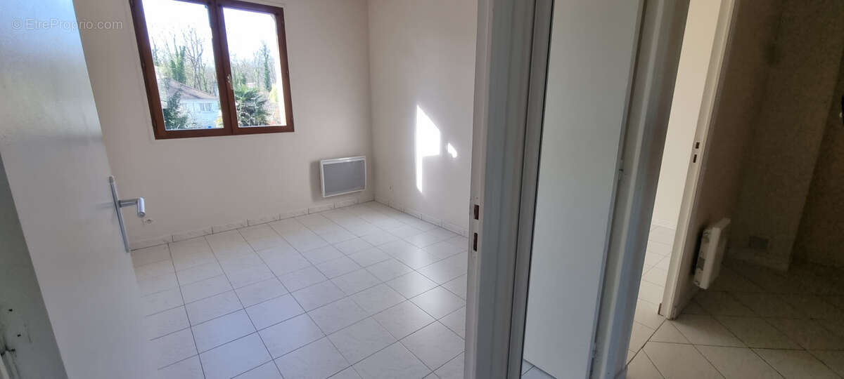 Maison 90 m² à Soucy  - photo 8