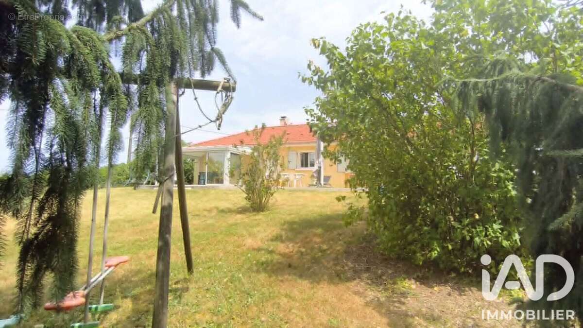 Maison 127 m² à Veyrins-Thuellin  - photo 4