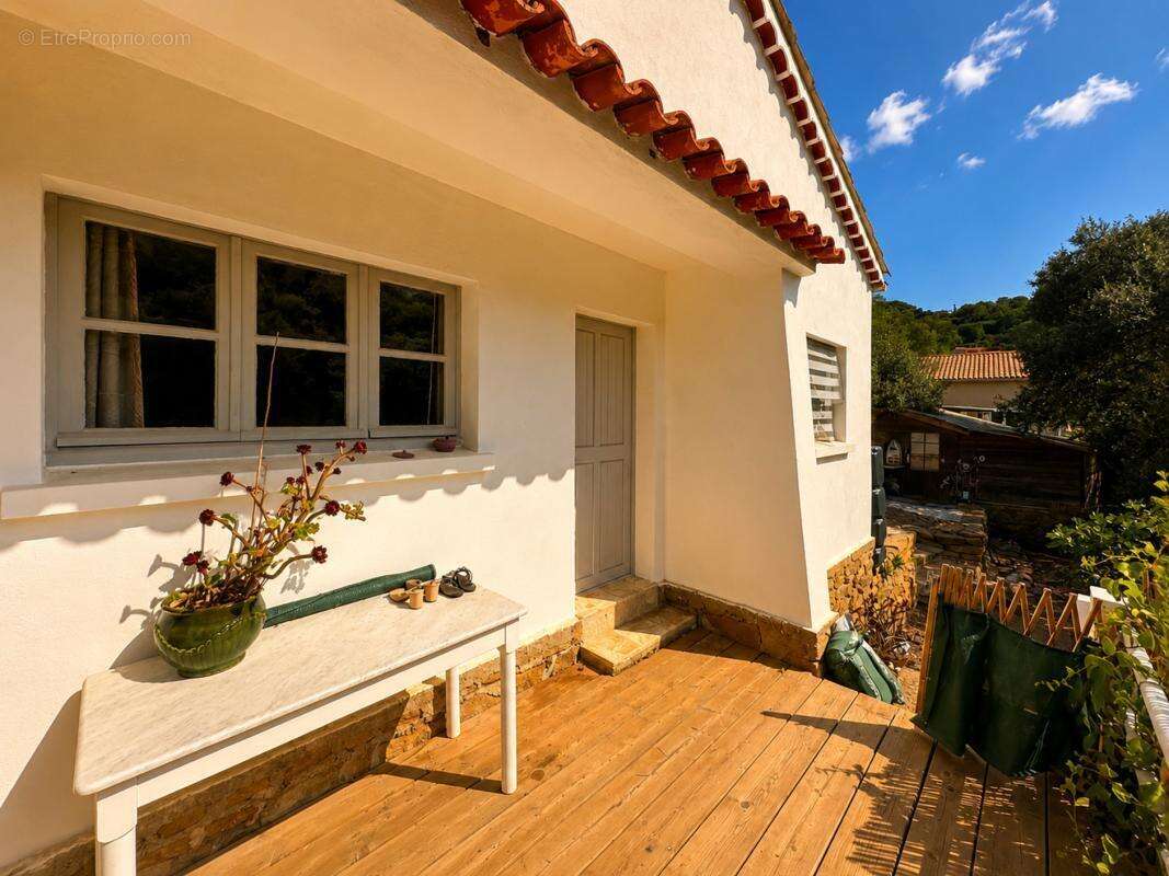 Maison 35 m² à Hyeres  - photo 3