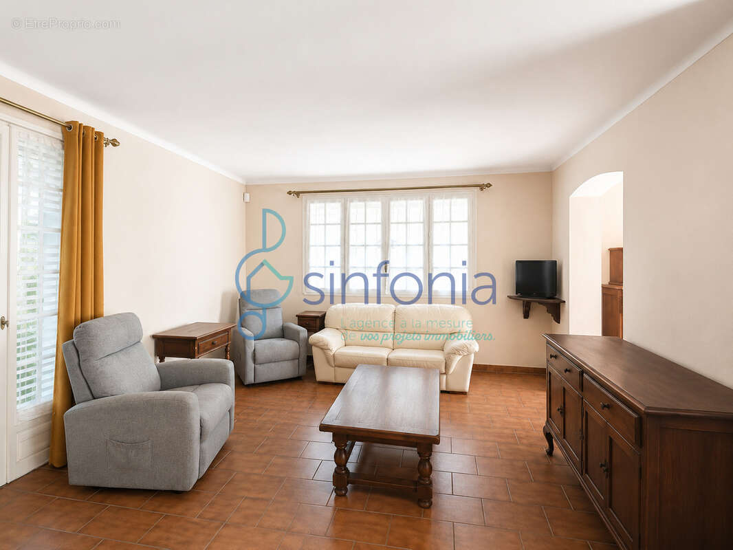Nîmes   Maison de 120 m2 avec appartement indépendant de 45 m2, 2 garages et jardin - photo 10