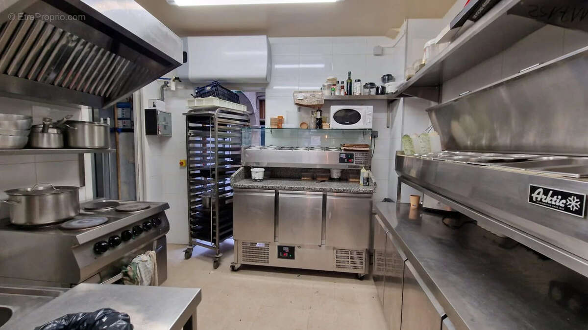 Commerce à PARIS-4E